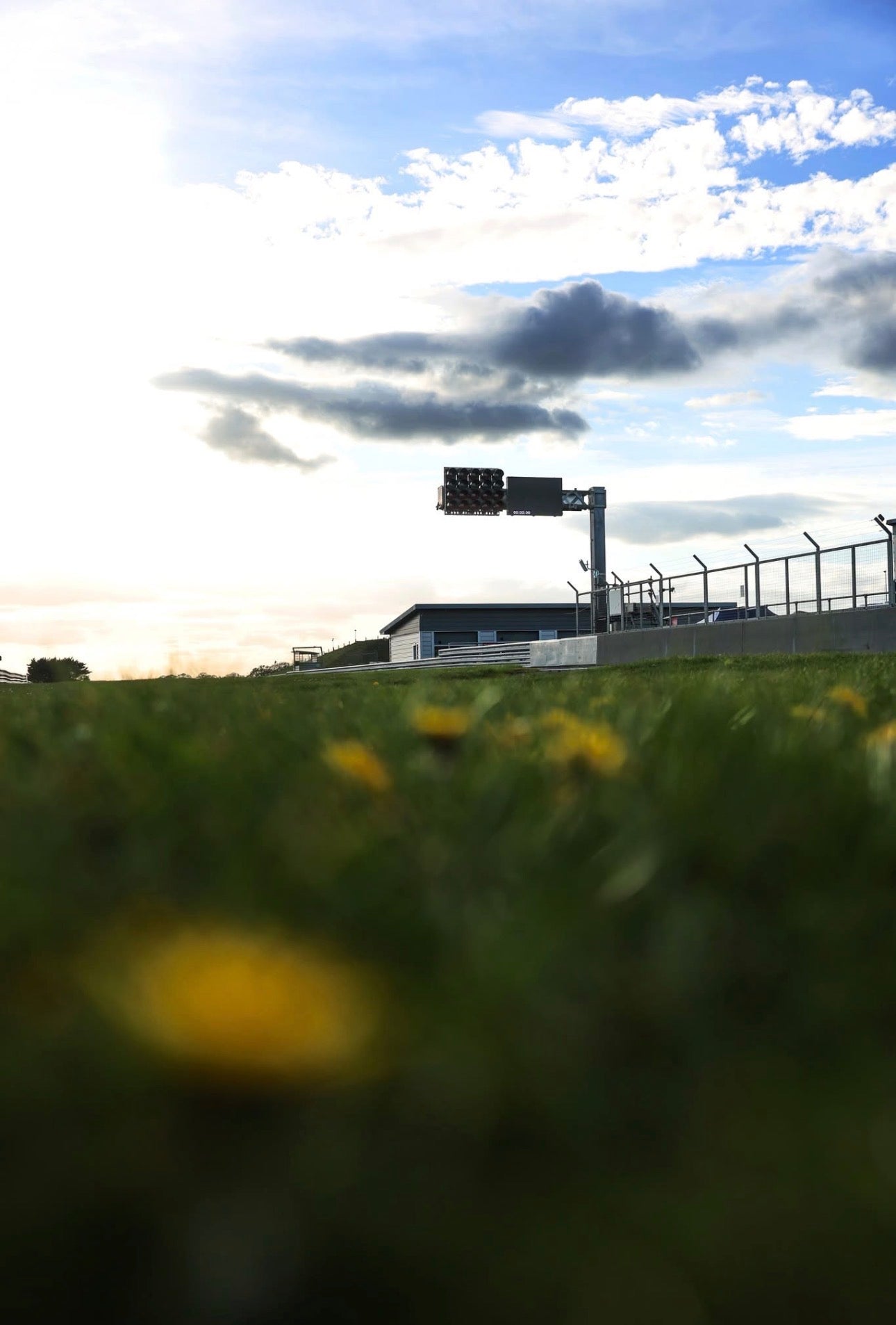 Qualification for Round 2 at Snetterton sees BCR Claim Pole Position