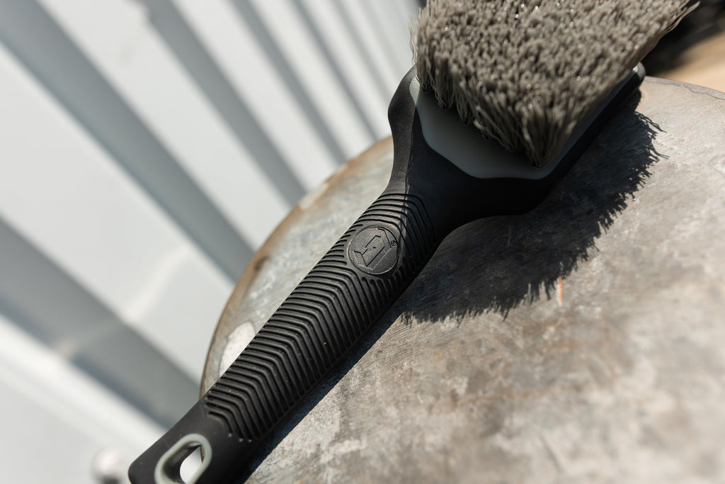 Duel Tyre Scrubbing Brush - BostonPlates Autocare Centre