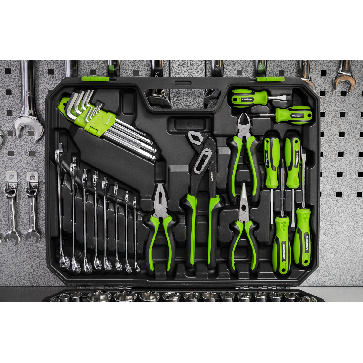 Siegen Mechanic's Tool Kit 135pc S01214 - BostonPlates Autocare Centre