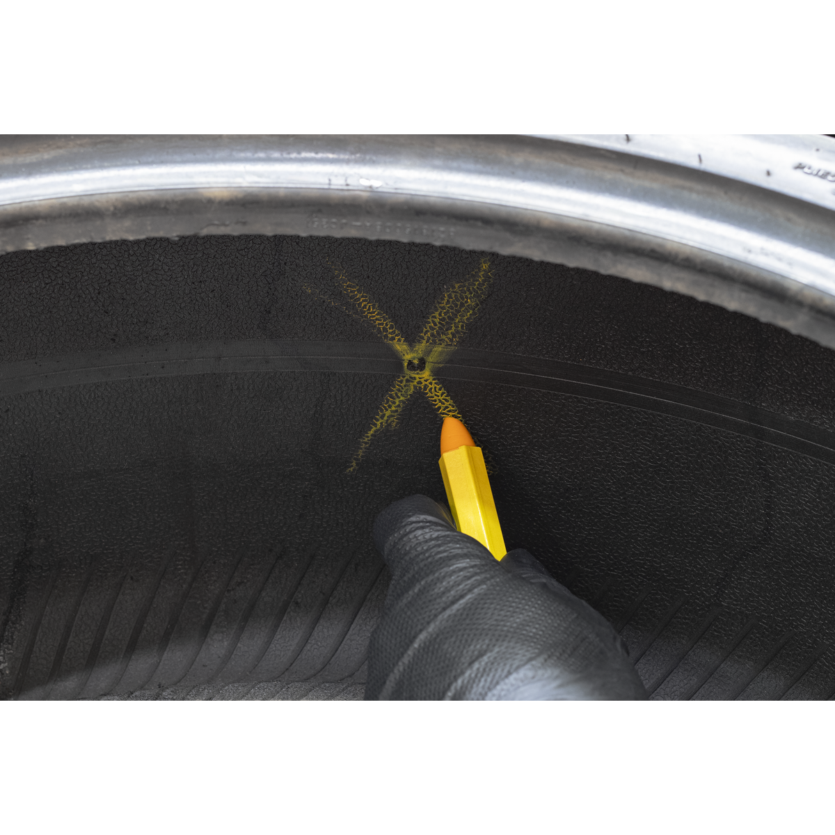 Sealey Tyre Marking Crayon, Yellow - Pack of 6 TST14 - BostonPlates Autocare Centre