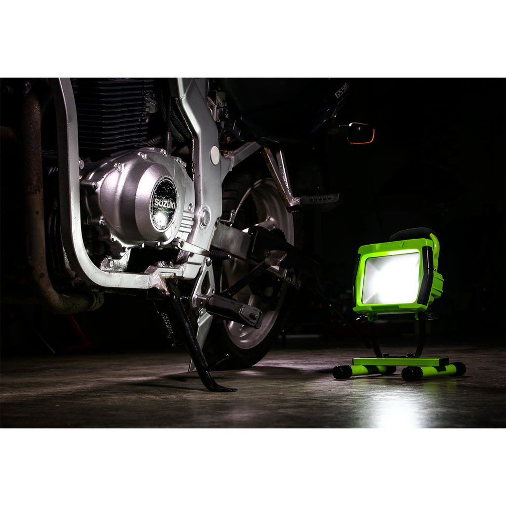 Sealey Rechargeable Portable Floodlight 10W SMD LED LED109C - BostonPlates Autocare Centre