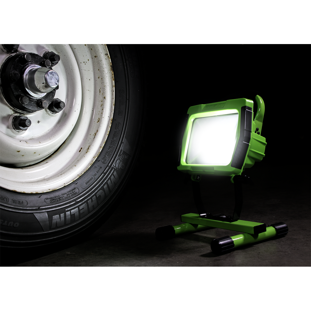 Sealey Rechargeable Portable Floodlight 10W SMD LED LED109C - BostonPlates Autocare Centre