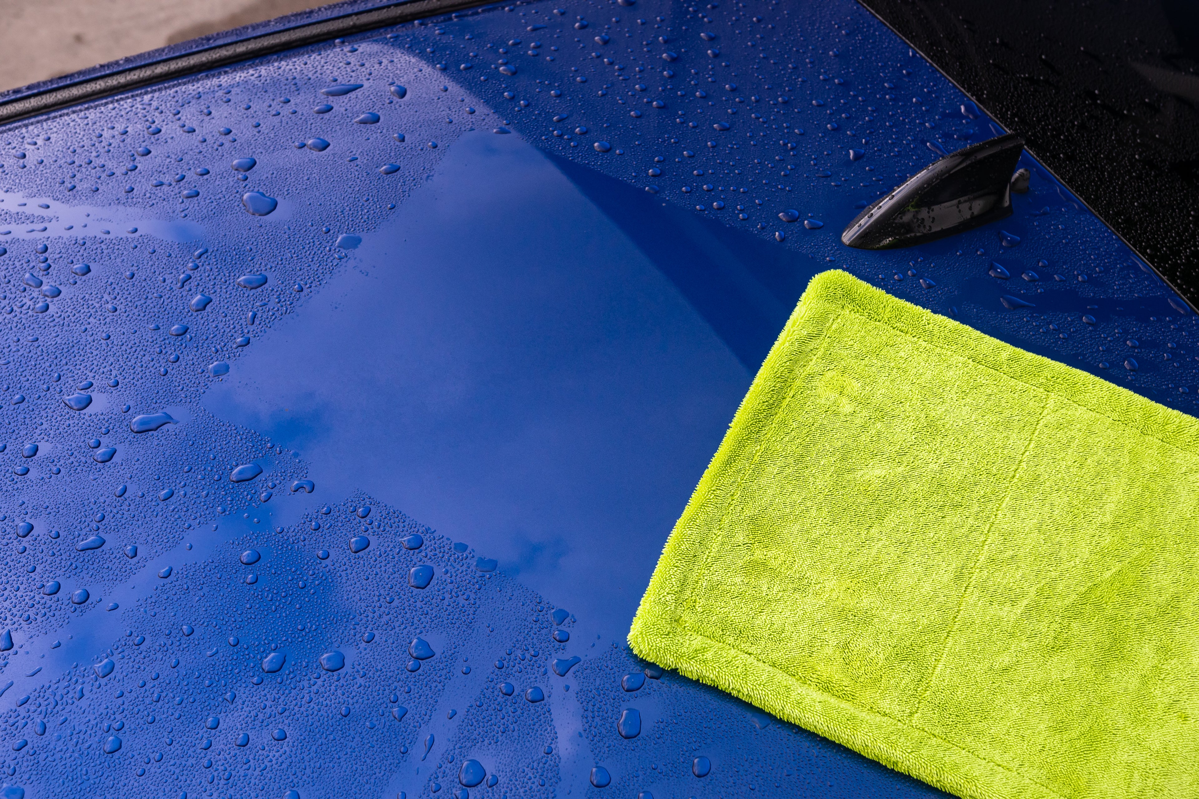 Duel Triple Twisted Loop Drying Towel 50cm x 80cm - BostonPlates Autocare Centre