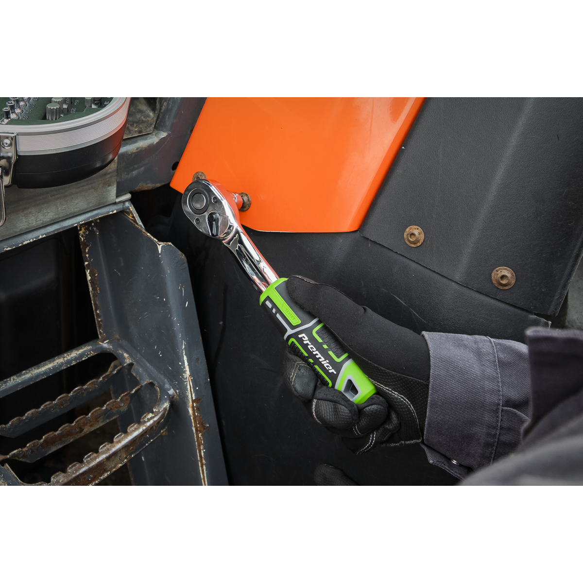 Sealey Premier Mechanic's Tool Kit 144pc - Hi-Vis Green AK7980HV - BostonPlates Autocare Centre