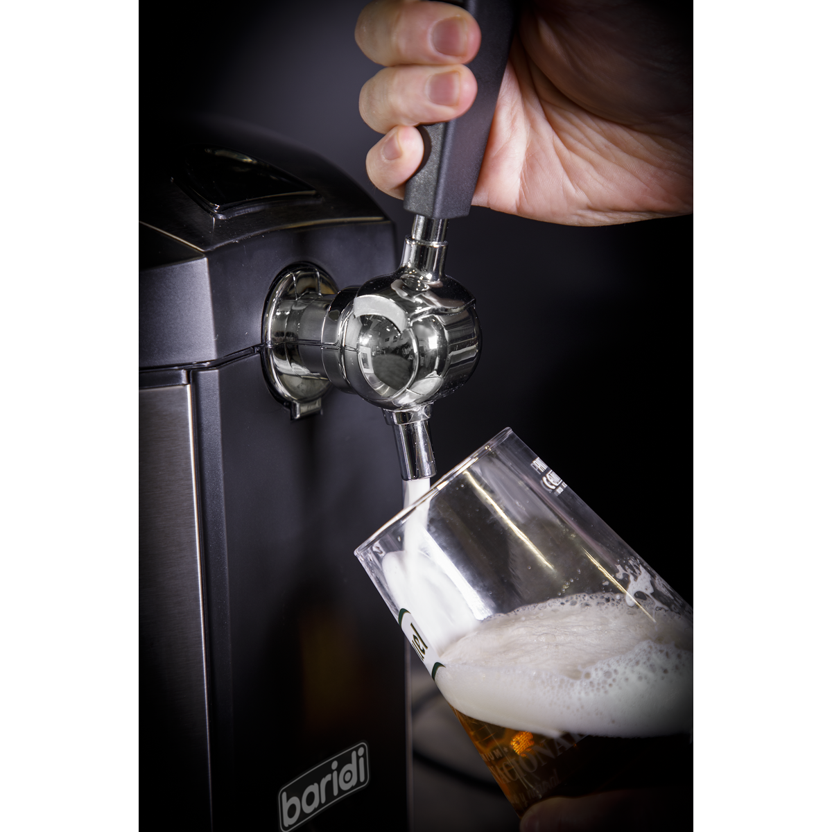Baridi Mini Keg Draft Beer Dispenser Tap with Integrated Cooling 5L Capacity