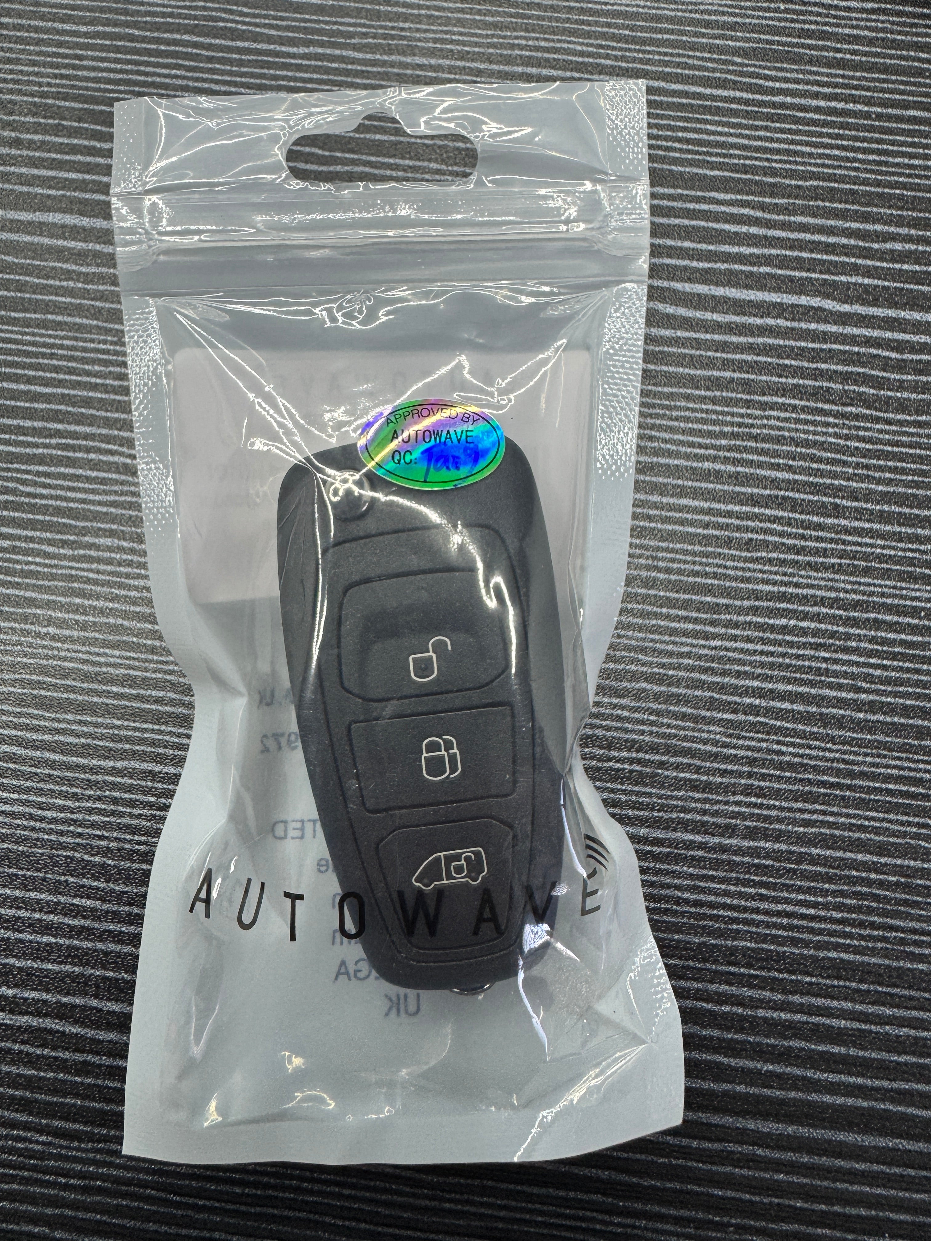 Ford Transit / Custom / Connect 3 Button Flip Remote ID/4D63 AUTRK0077 - BostonPlates Autocare Centre