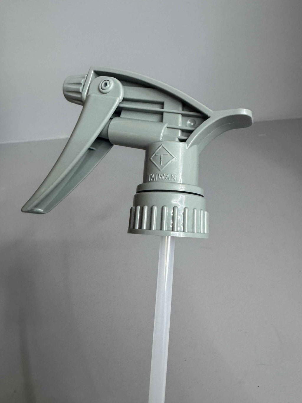 947ml Chemical Resistant Dilution Bottle with Trigger Spray - BostonPlates Autocare Centre