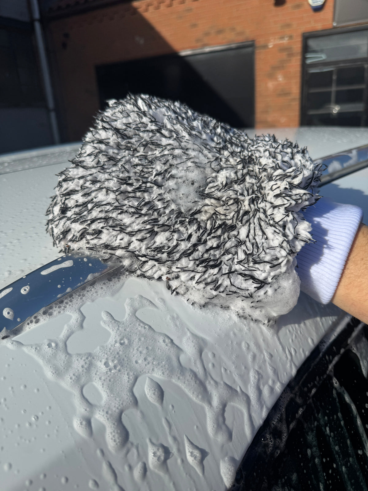 Eight Motorcare Deep Pile Microfibre Wash Mitt