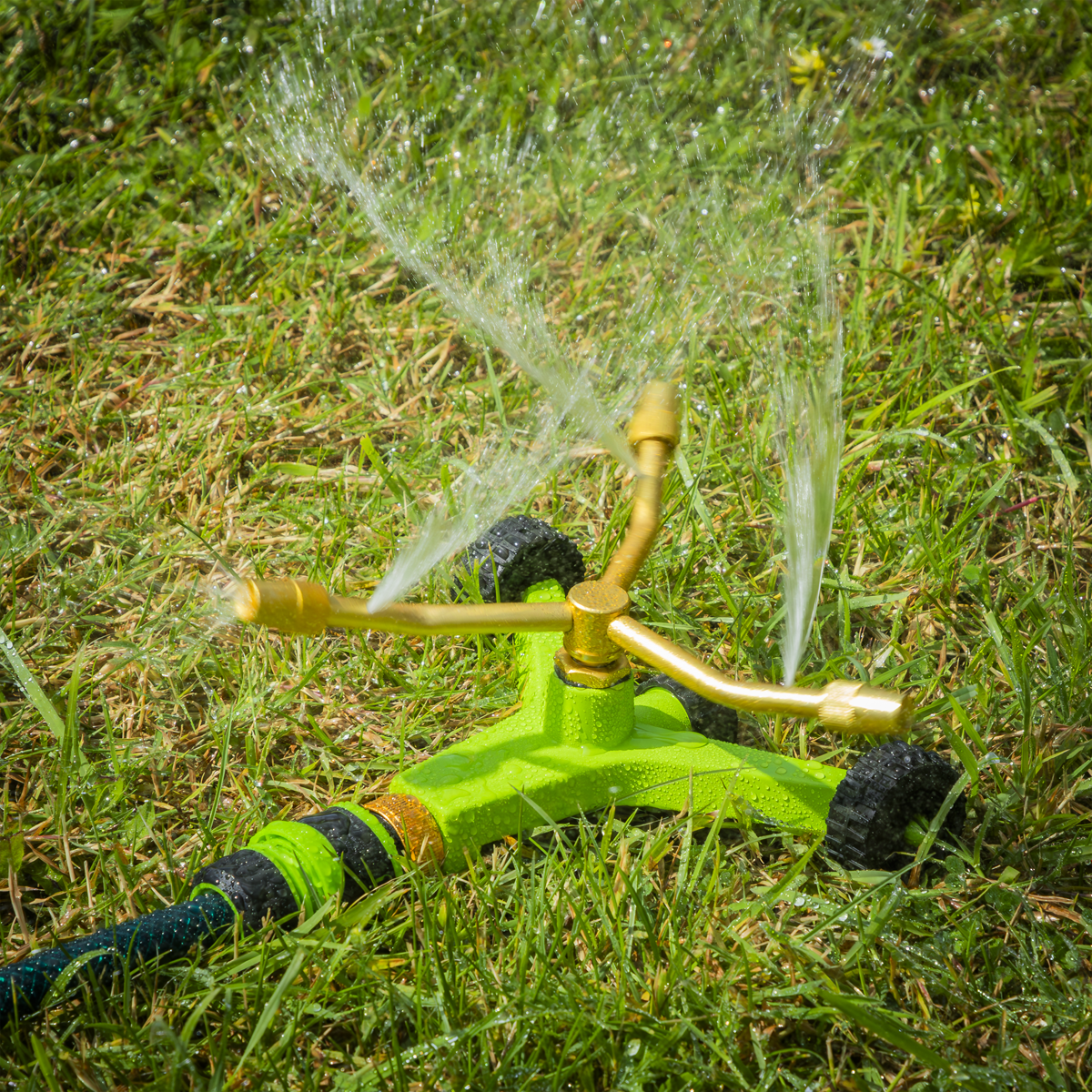 Sealey 3-Arm Brass Sprinkler with Metal Wheeled Base JS2032