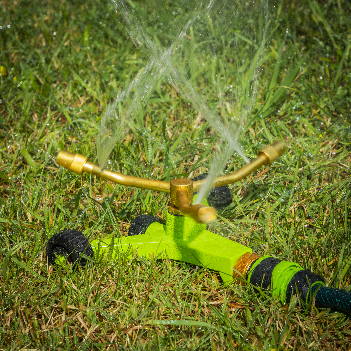 Sealey 3-Arm Brass Sprinkler with Metal Wheeled Base JS2032