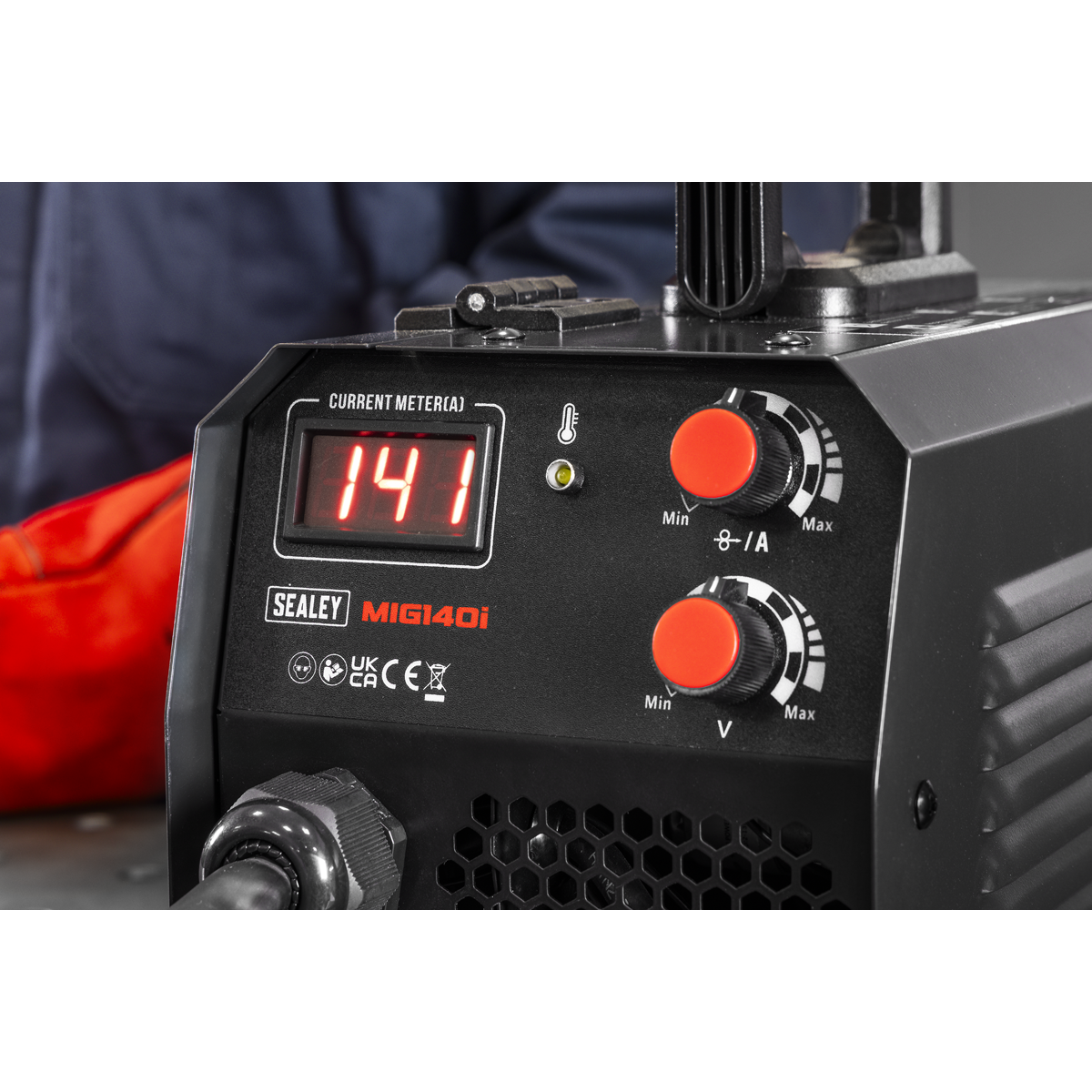 WIN A Sealey Flux Cored Gasless MIG Inverter Welder 140A MIG140i worth over £109