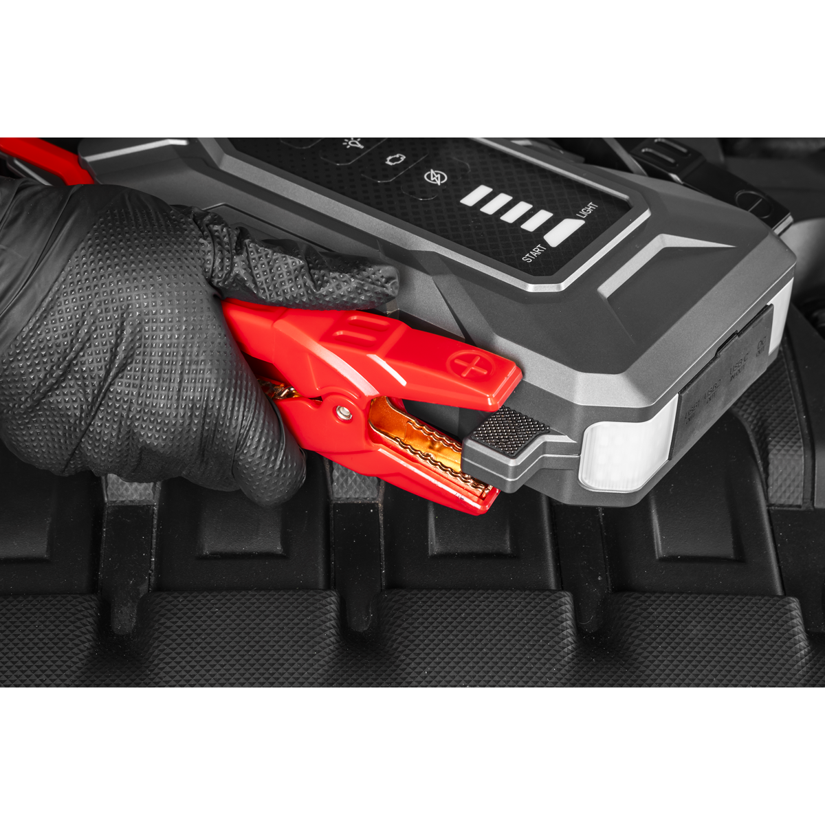 Sealey RoadStart® 12V Jump Starter Power Pack 4000A RS4000