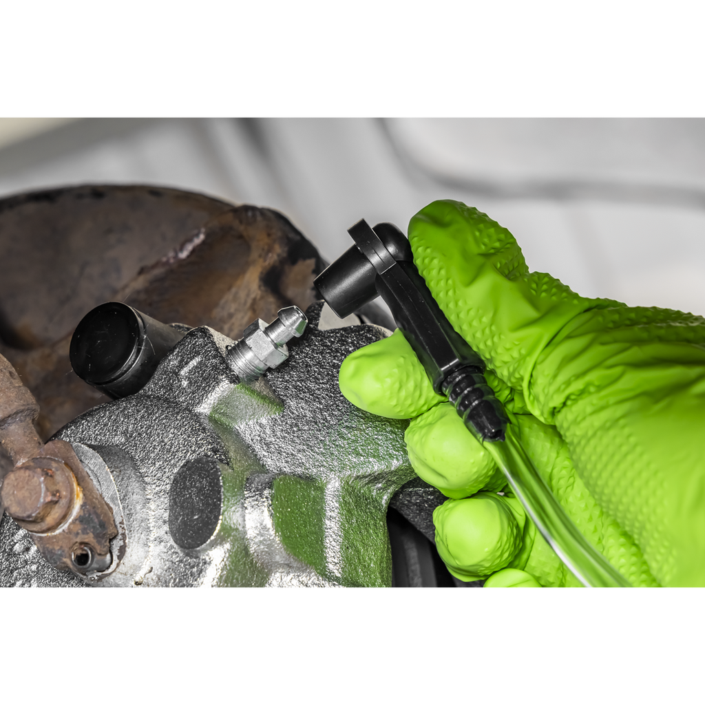 Sealey Siegen Pneumatic Vacuum Brake & Clutch Bleeder 750ml VS750 - BostonPlates Autocare Centre