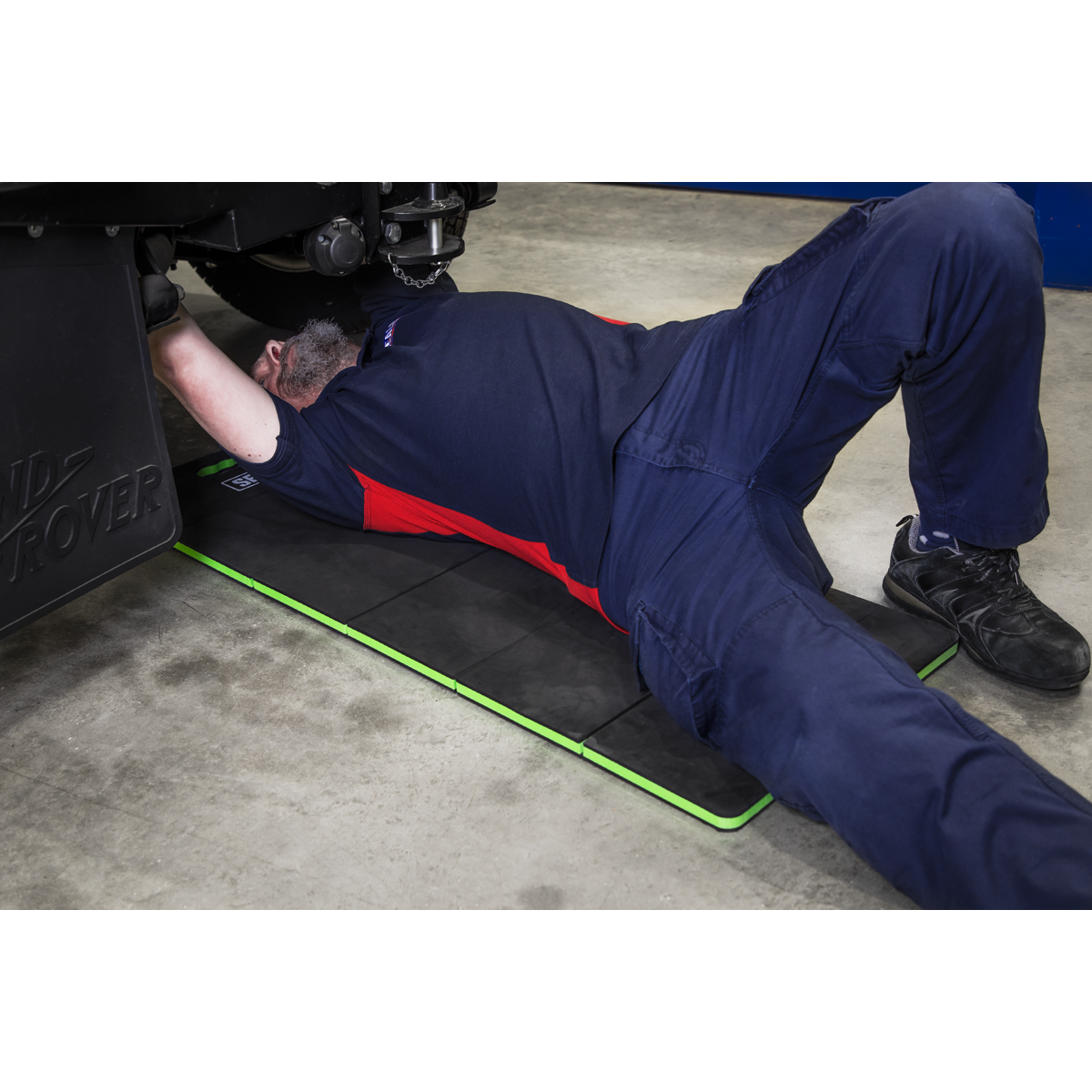 Sealey Folding Mechanic's Work Mat 23mm VS8582 - BostonPlates Autocare Centre