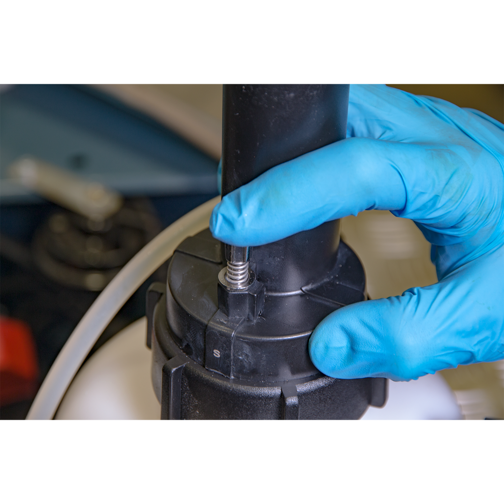 Sealey Brake & Clutch Bleeding System 2.5L VS820 - BostonPlates Autocare Centre